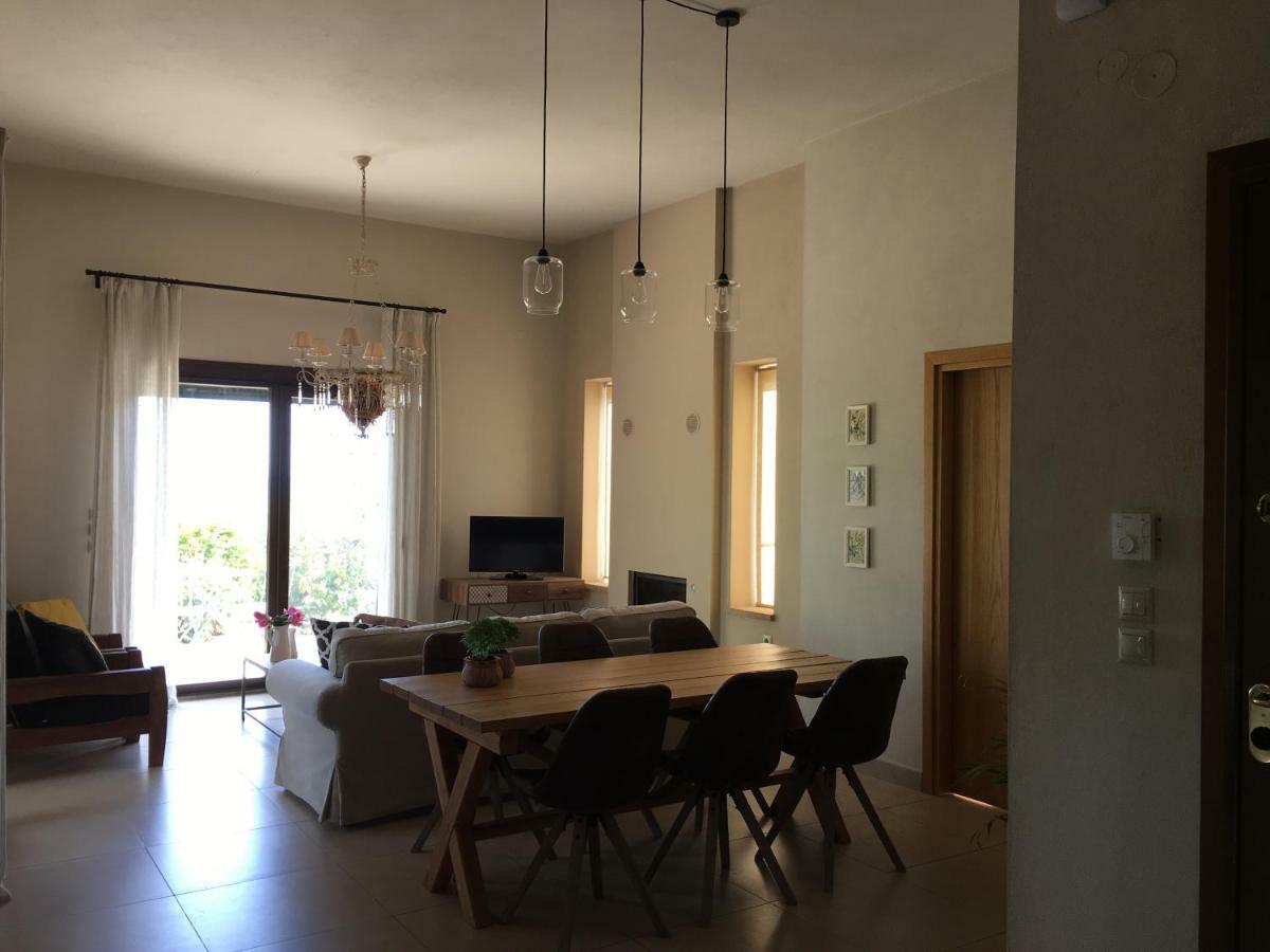 Olive Tree Cottage 2 Néa Péramos Eksteriør billede