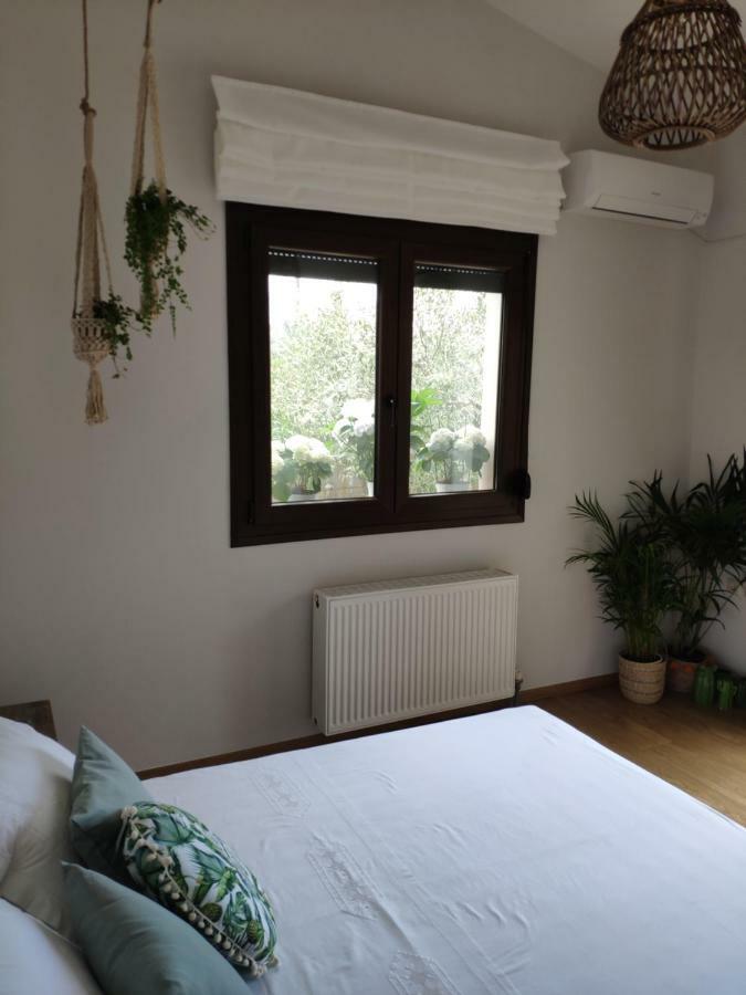 Olive Tree Cottage 2 Néa Péramos Eksteriør billede