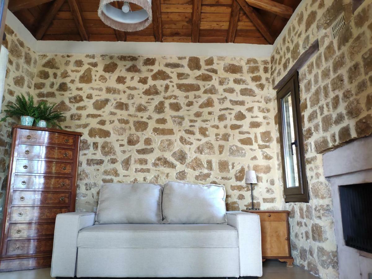 Olive Tree Cottage 2 Néa Péramos Eksteriør billede