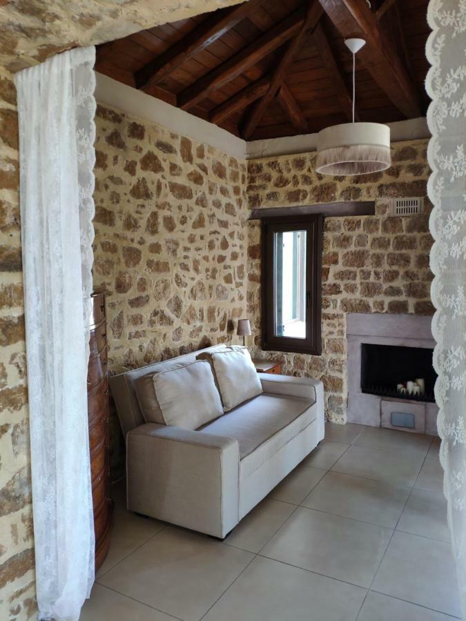 Olive Tree Cottage 2 Néa Péramos Eksteriør billede