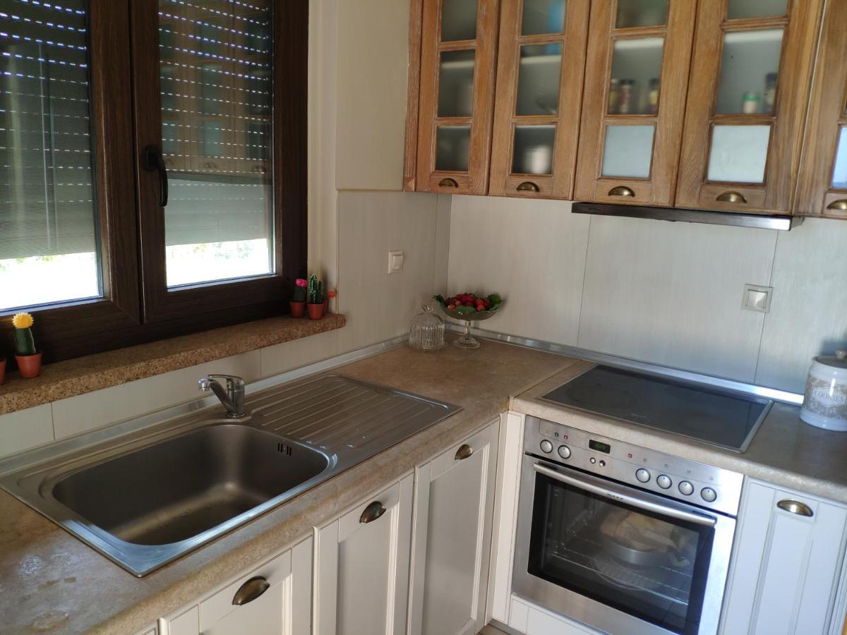 Olive Tree Cottage 2 Néa Péramos Eksteriør billede