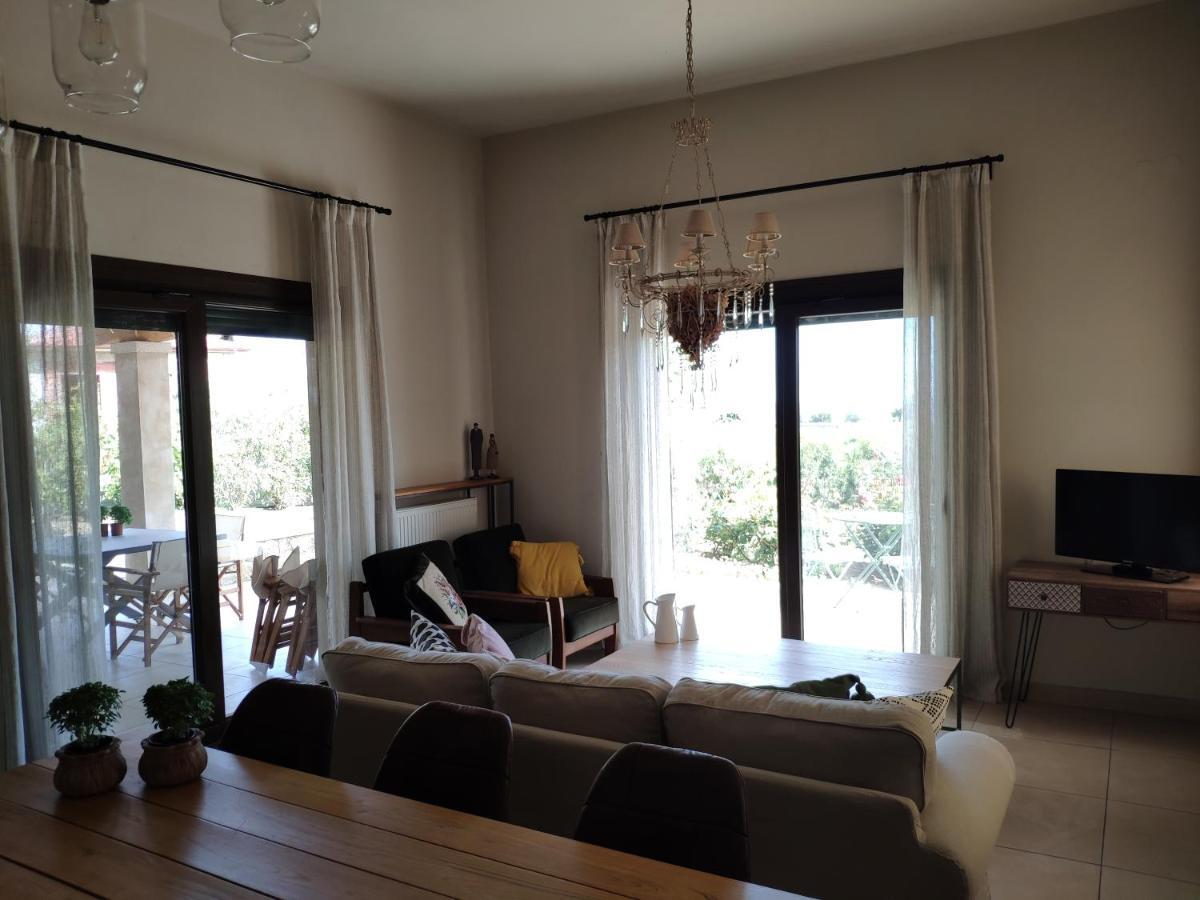 Olive Tree Cottage 2 Néa Péramos Eksteriør billede