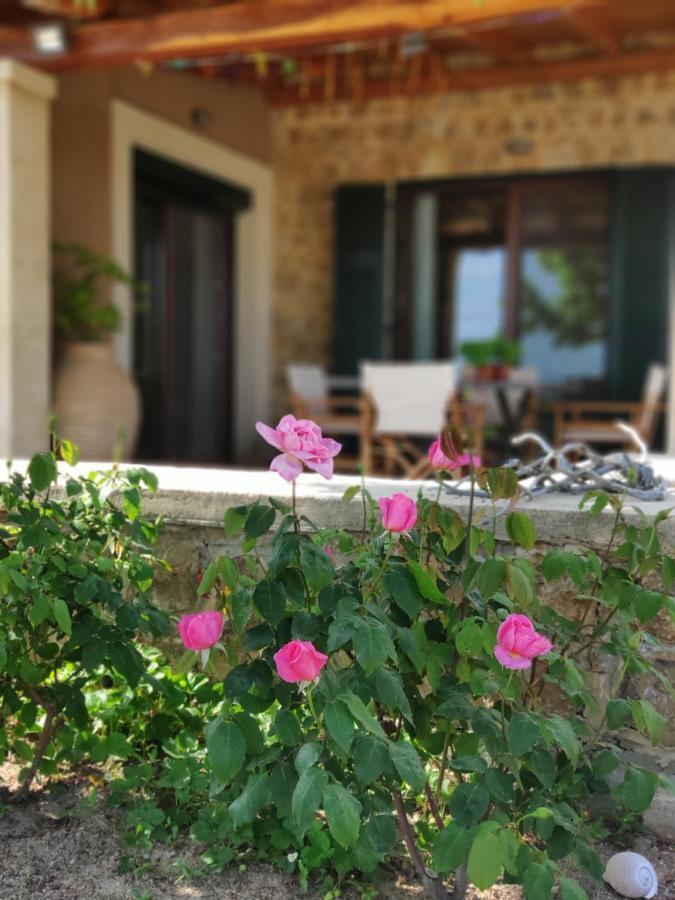 Olive Tree Cottage 2 Néa Péramos Eksteriør billede